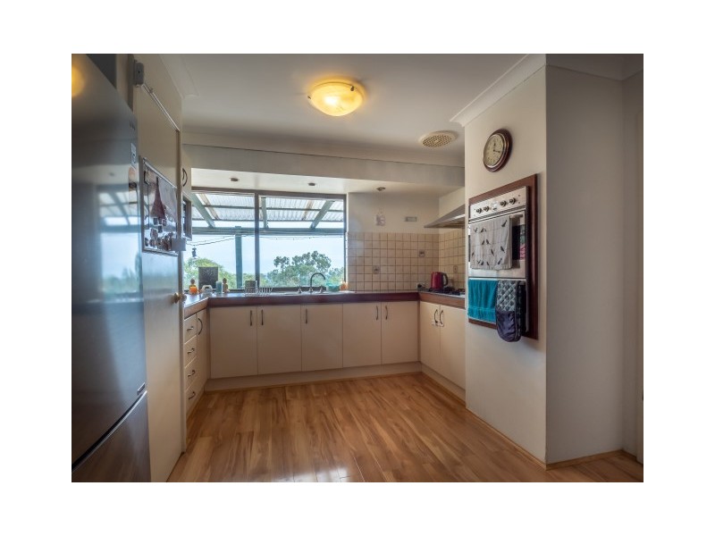 81 Carawatha Avenue, Mount Nasura WA 6112