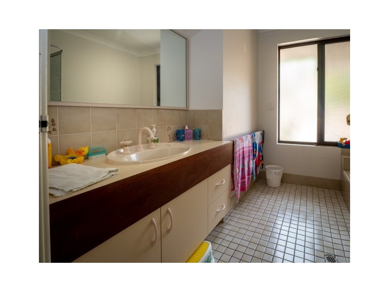 81 Carawatha Avenue, Mount Nasura WA 6112