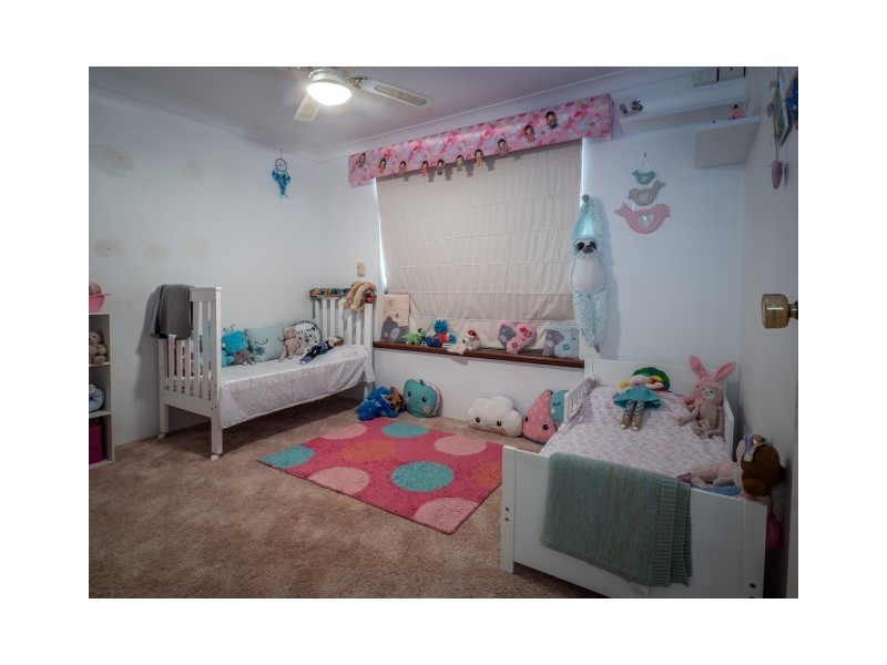 81 Carawatha Avenue, Mount Nasura WA 6112