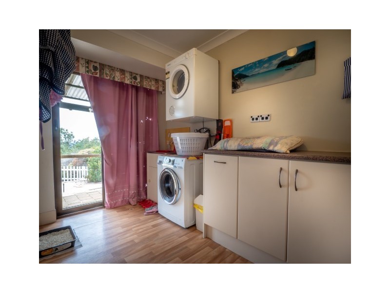 81 Carawatha Avenue, Mount Nasura WA 6112