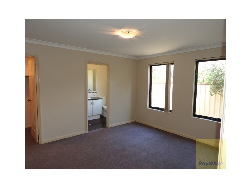 15A Seville Drive, Seville Grove WA 6112