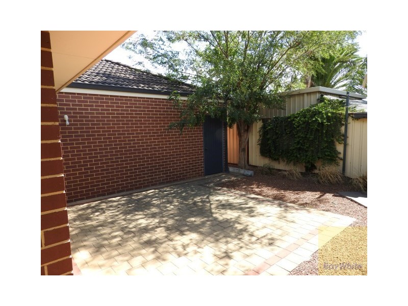 15A Seville Drive, Seville Grove WA 6112