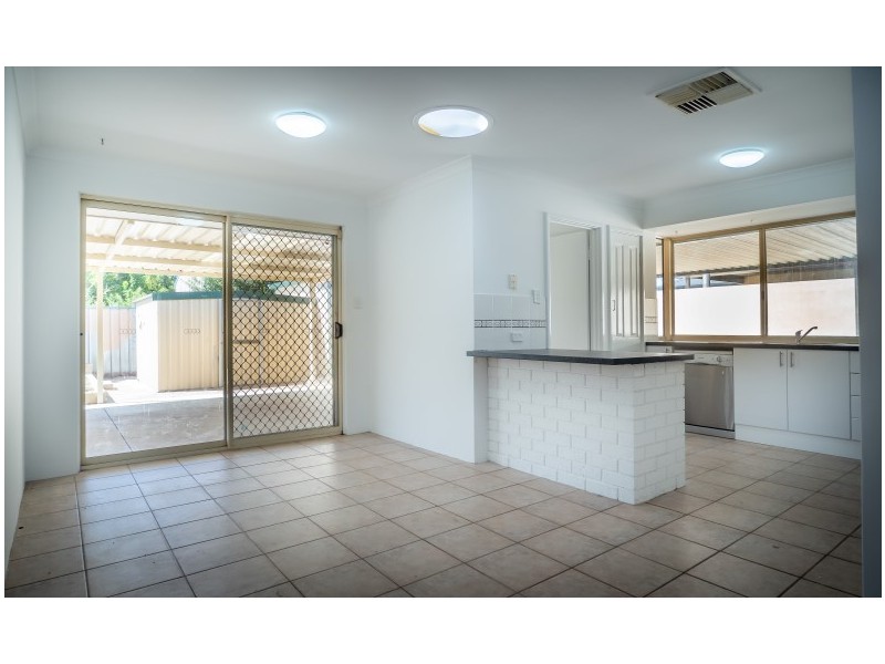 59 Chisholm Circle, Seville Grove WA 6112