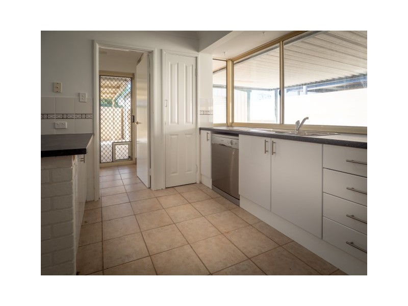 59 Chisholm Circle, Seville Grove WA 6112