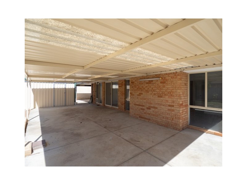 59 Chisholm Circle, Seville Grove WA 6112