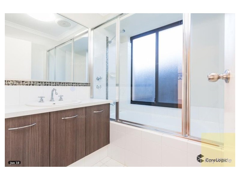 8 Salamanca Boulevard, Seville Grove WA 6112