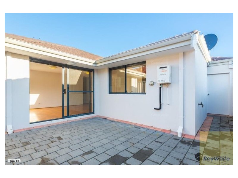 8 Salamanca Boulevard, Seville Grove WA 6112