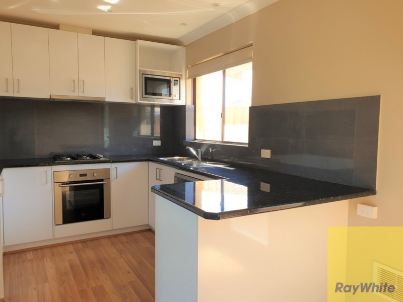 56 Lowanna Way, Armadale WA 6112