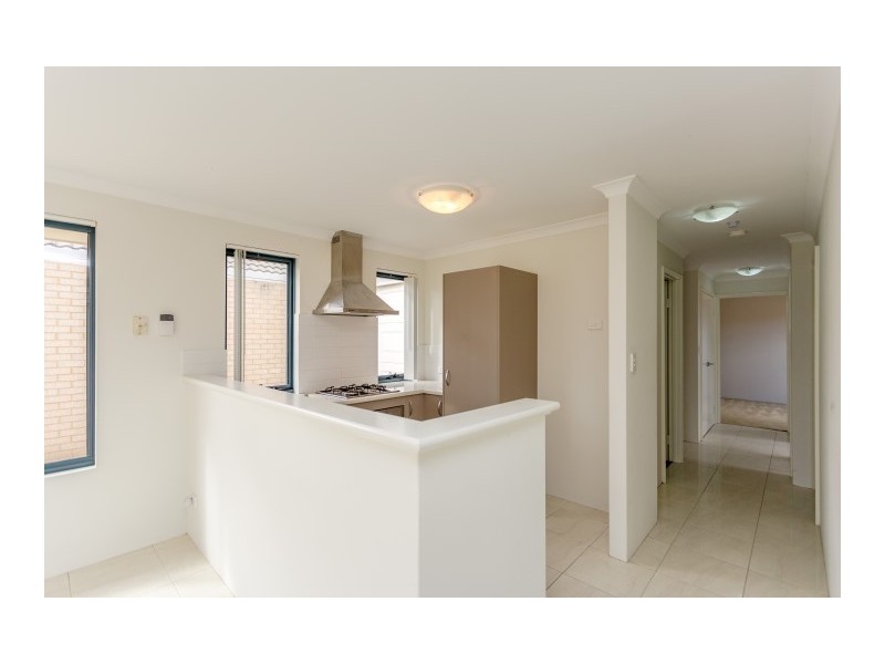 7/42 Sixth Road, Armadale WA 6112