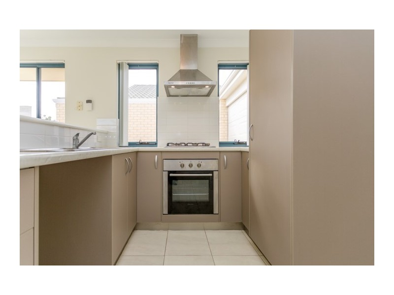 7/42 Sixth Road, Armadale WA 6112