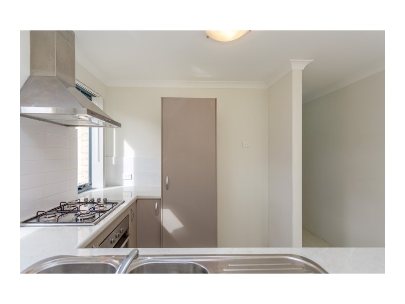 7/42 Sixth Road, Armadale WA 6112
