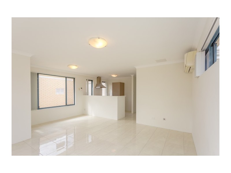 7/42 Sixth Road, Armadale WA 6112