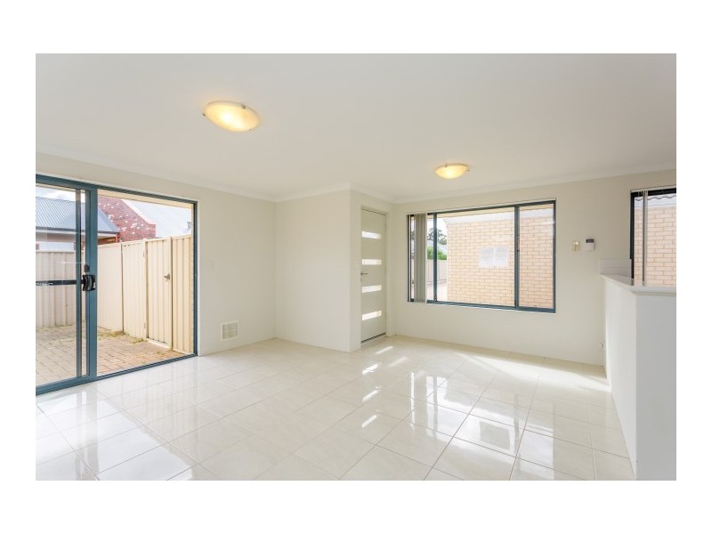 7/42 Sixth Road, Armadale WA 6112