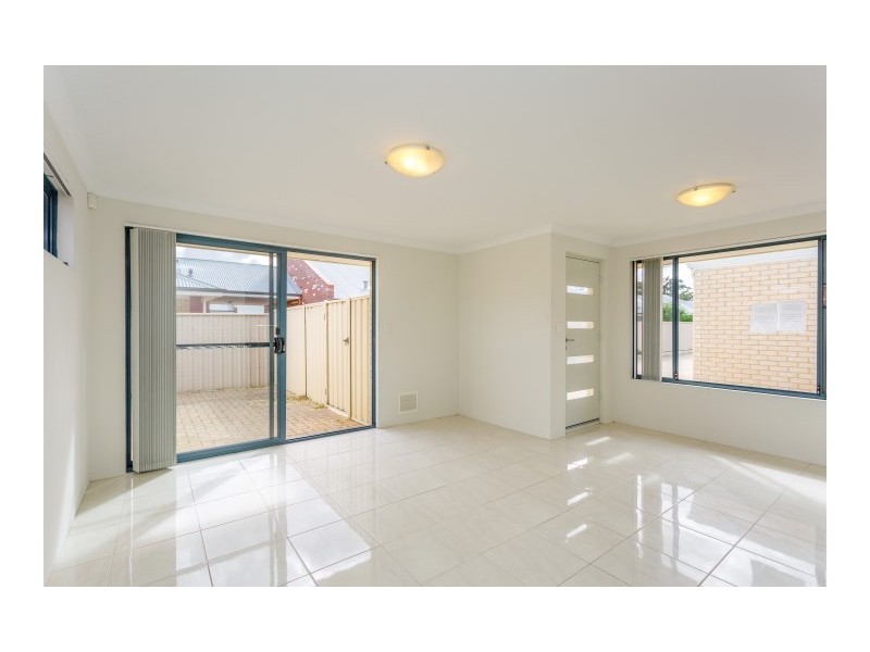 7/42 Sixth Road, Armadale WA 6112
