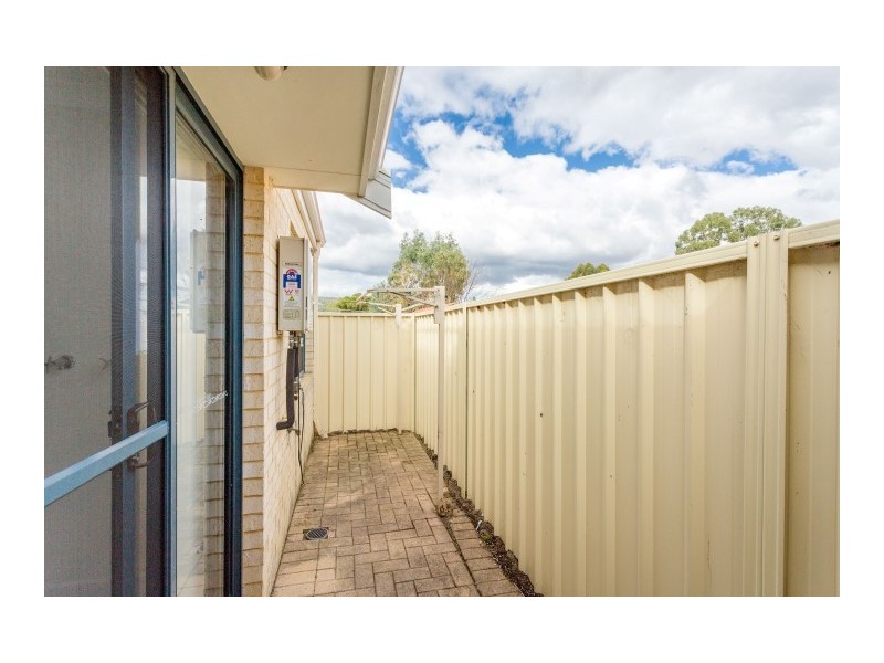 7/42 Sixth Road, Armadale WA 6112