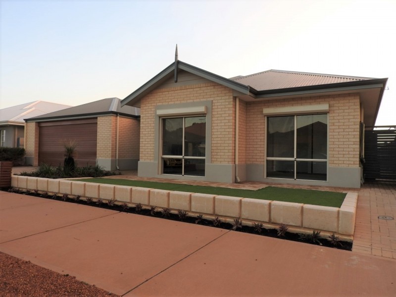 10 Lawrence Way, Byford WA 6122