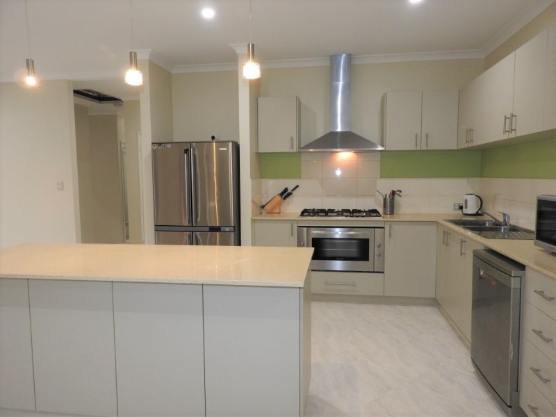 10 Lawrence Way, Byford WA 6122