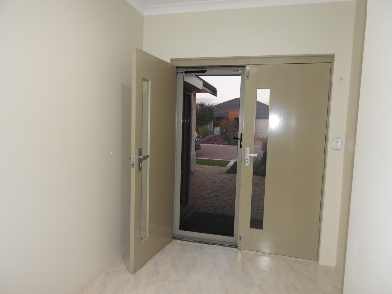 10 Lawrence Way, Byford WA 6122