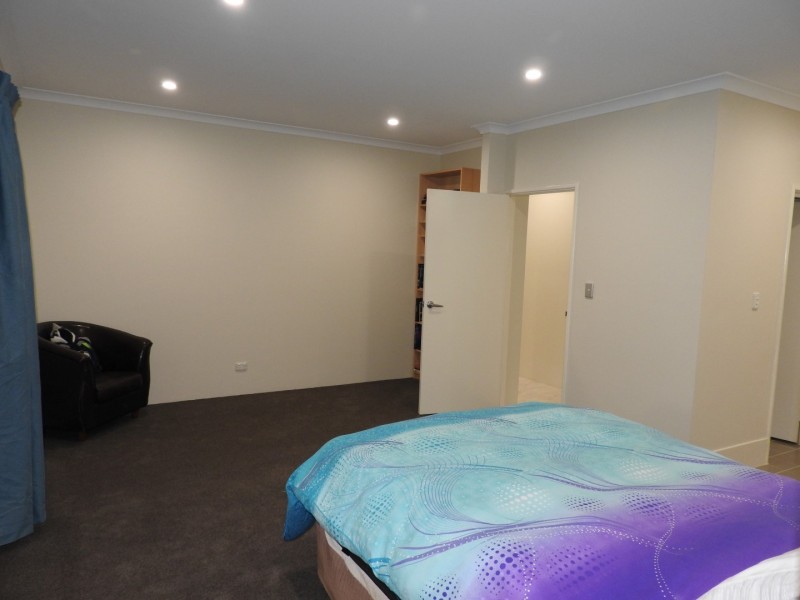 10 Lawrence Way, Byford WA 6122