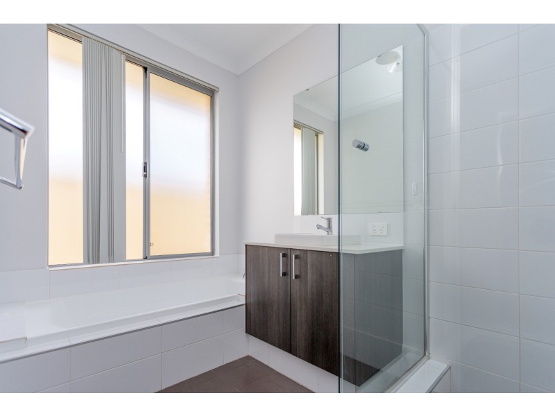 27 Amaranthus Road, Seville Grove WA 6112