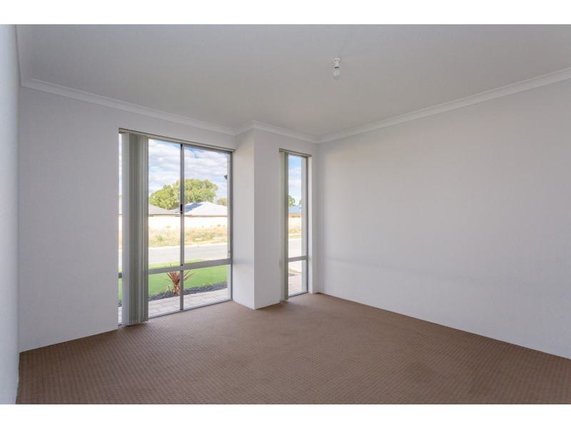 27 Amaranthus Road, Seville Grove WA 6112