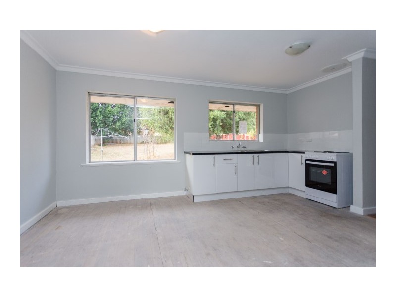 3180 Albany Highway, Mount Nasura WA 6112
