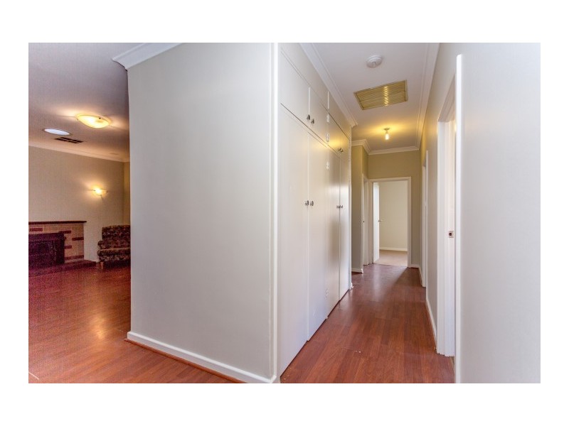 13 Winchester Road, Armadale WA 6112