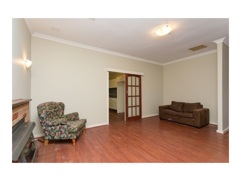 13 Winchester Road, Armadale WA 6112