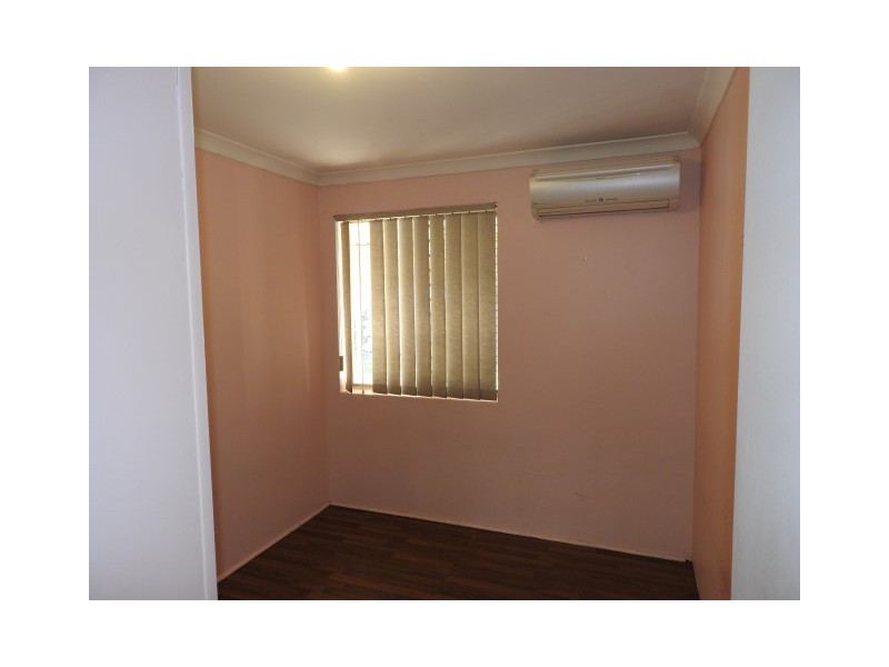 17 Firetail Court, Seville Grove WA 6112