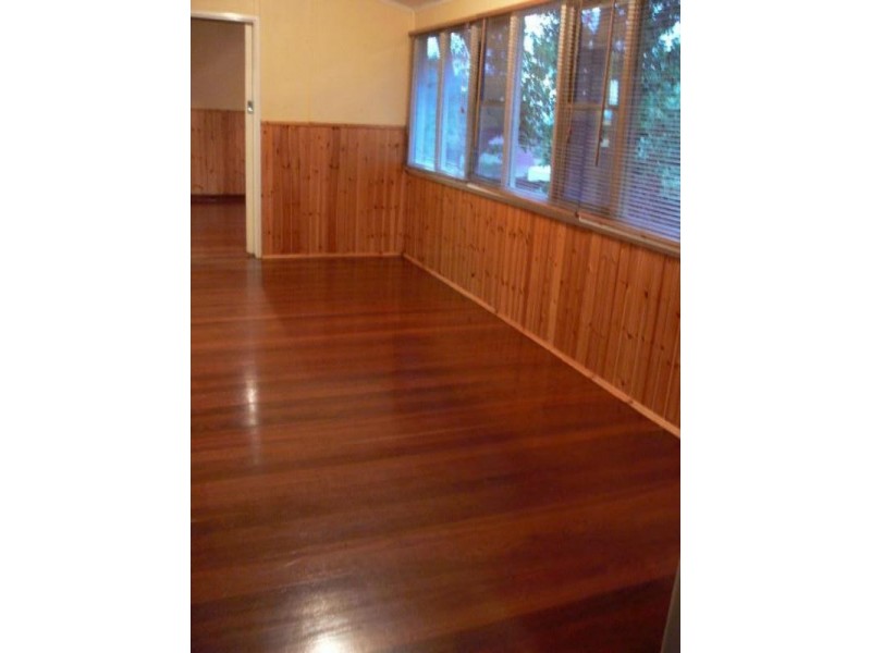 8 Brian Street, Mount Nasura WA 6112