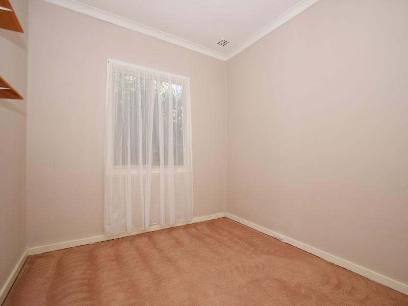 8 Brian Street, Mount Nasura WA 6112