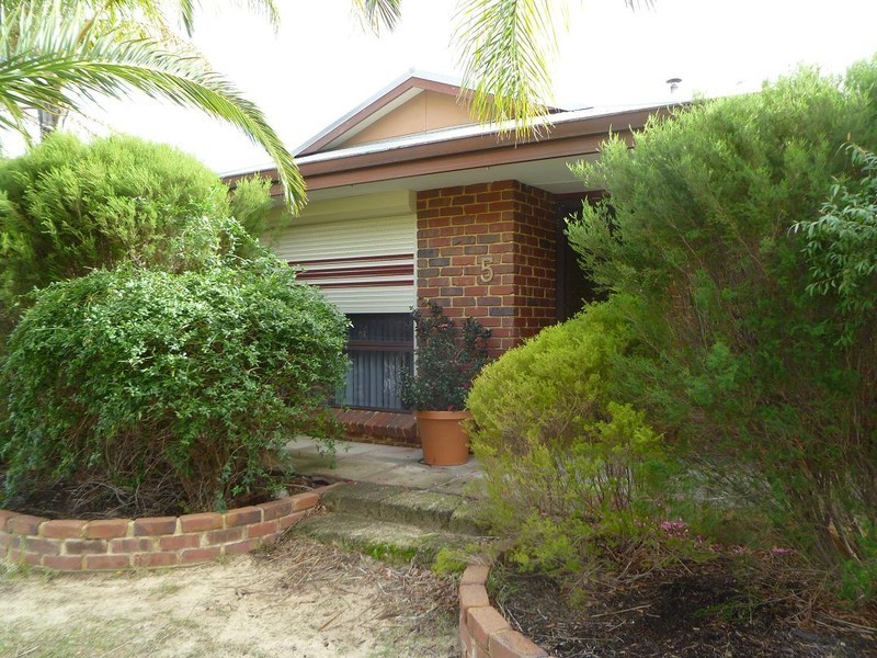 5 Sittella Plaza, Brookdale WA 6112