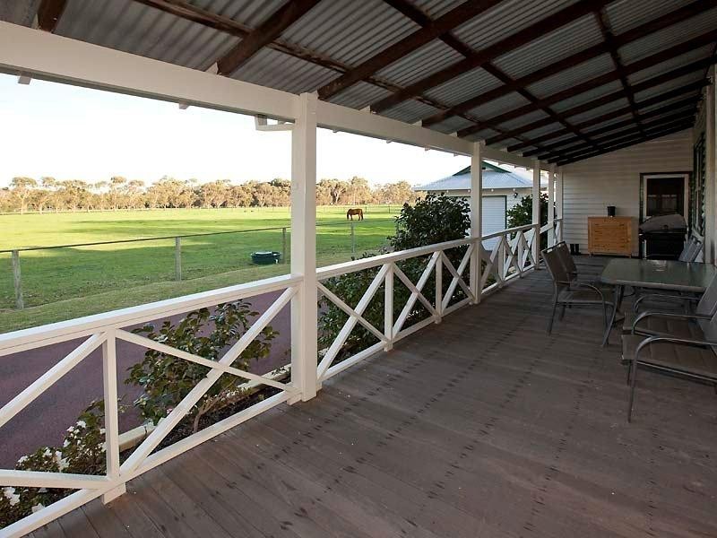 1 Roman Road, Mundijong WA 6123