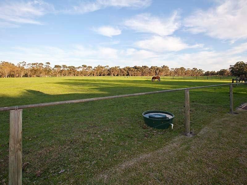 1 Roman Road, Mundijong WA 6123