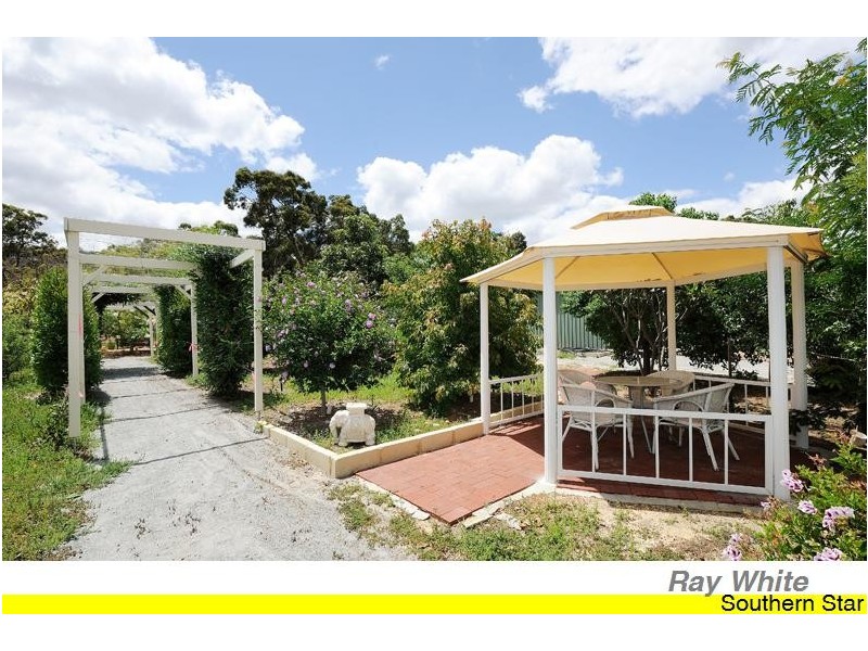 134 Bruns Drive, Darling Downs WA 6122