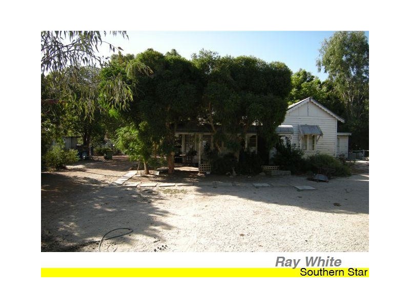 128 Station Street, Martin WA 6110