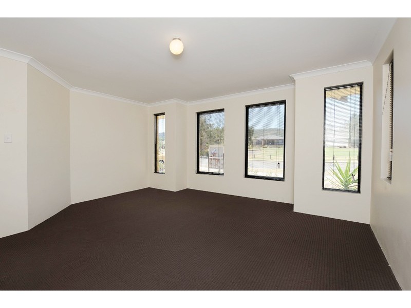 19 Quinine Crescent, Byford WA 6122
