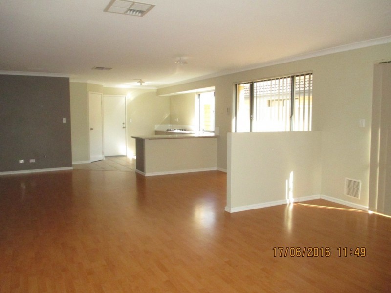 11 Kerrison Parade, Seville Grove WA 6112