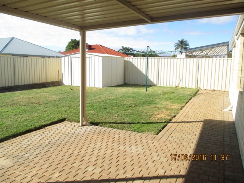 11 Kerrison Parade, Seville Grove WA 6112