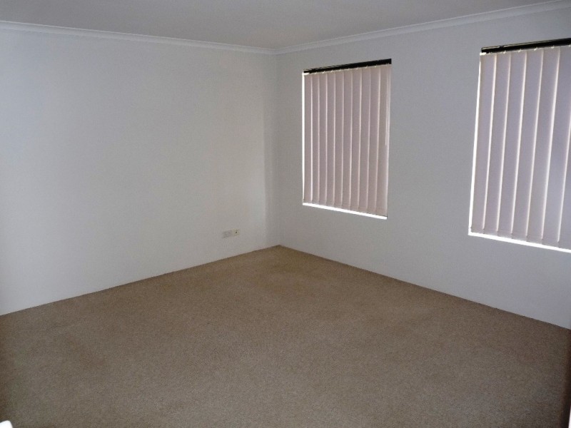 6 Rath Close, Byford WA 6122