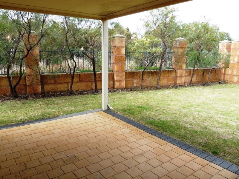 6 Rath Close, Byford WA 6122