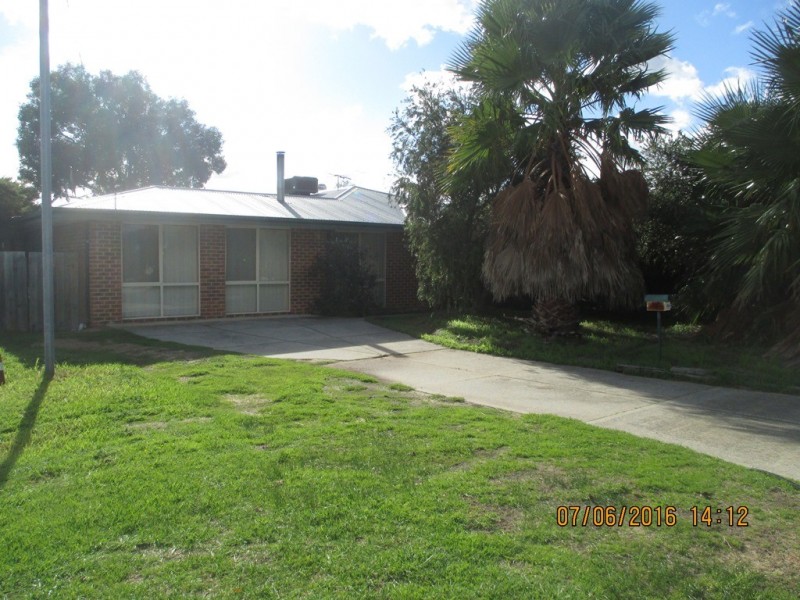 168 Seville Drive, Seville Grove WA 6112