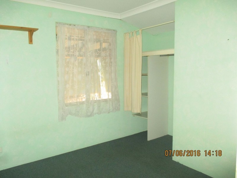 168 Seville Drive, Seville Grove WA 6112