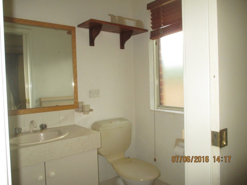 168 Seville Drive, Seville Grove WA 6112