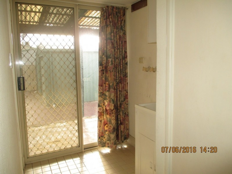 168 Seville Drive, Seville Grove WA 6112