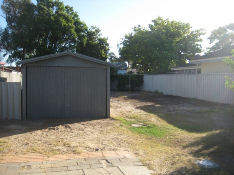26 Selby Street, Thornlie WA 6108