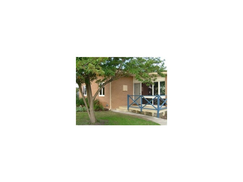 17 Abingdon Place, Kelmscott WA 6111