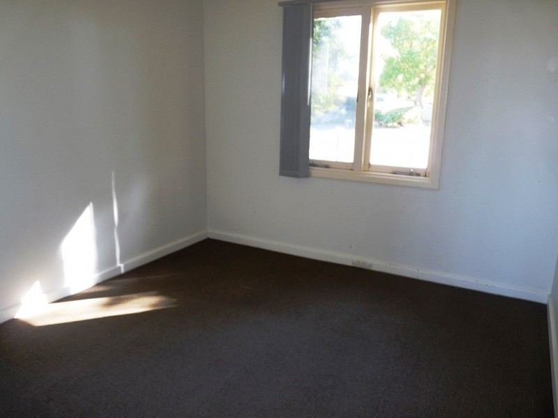 17 Abingdon Place, Kelmscott WA 6111