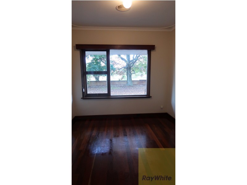 327 Eleventh Road, Hilbert WA 6112