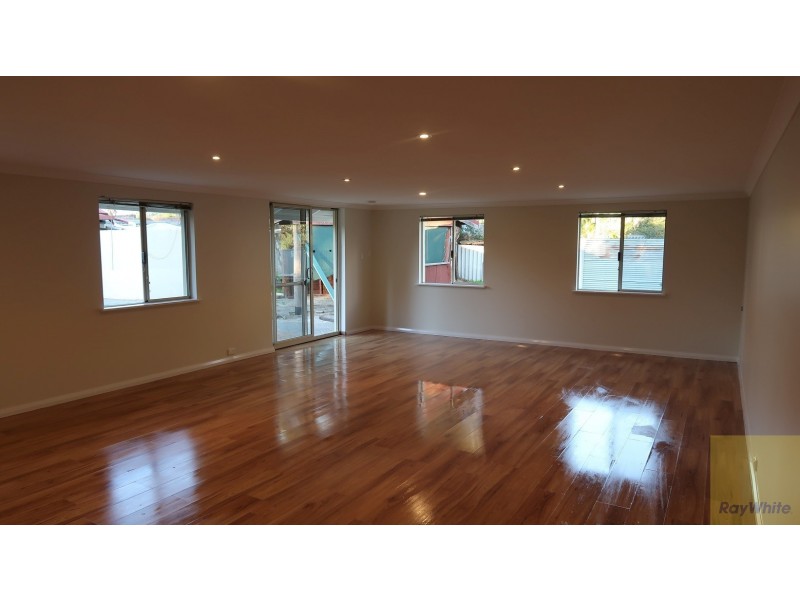 327 Eleventh Road, Hilbert WA 6112